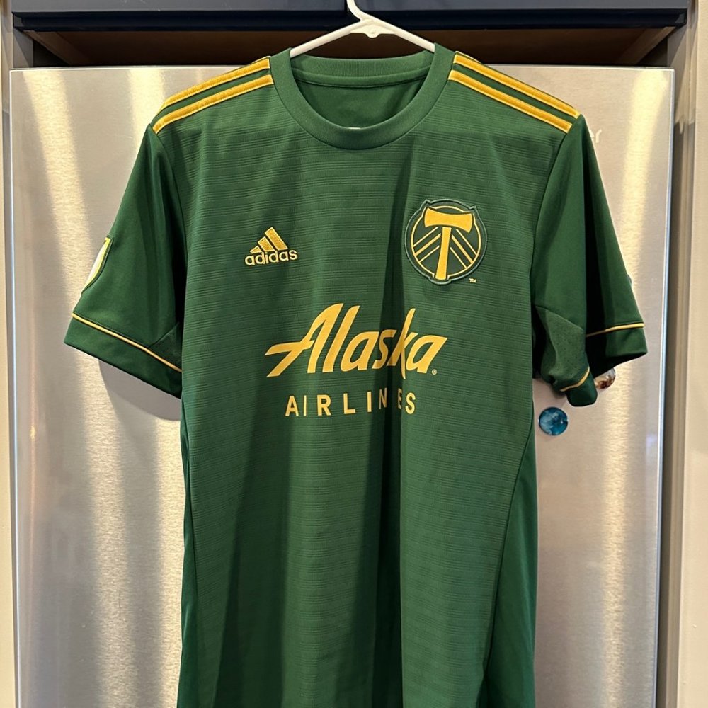 Adidas Soccer Jersey Mens Medium